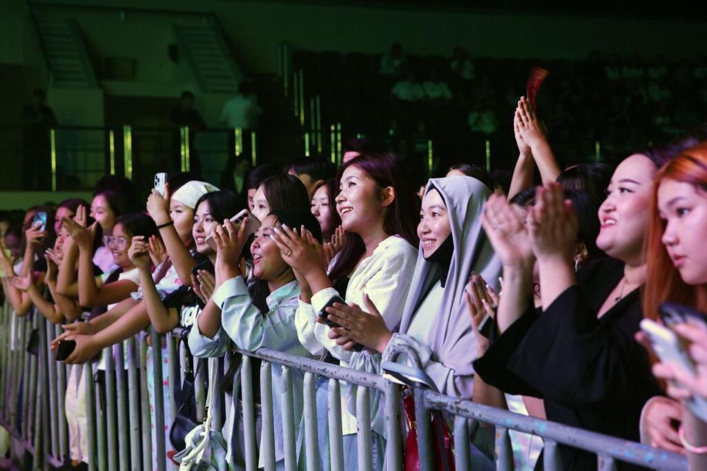 Иллюстрация — 35 вузов, 150 мероприятий, 40 тысяч студентов: как Алматы отмечает День студентов