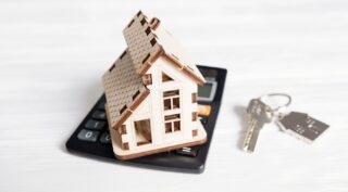 Количество сделок с жильем в Казахстане слегка снизилось в ноябре 2025 года