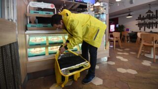 Клиенты Alatau City Bank получили бесплатную доставку от Glovo и Mastercard