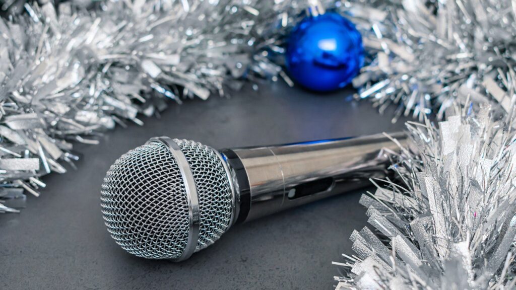 Иллюстрация — Работа на праздниках: кому платят больше 500 000 тенге