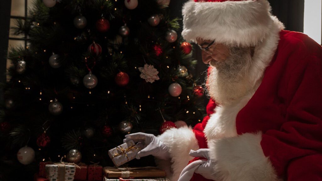 Иллюстрация — Рост до 50%: как изменился спрос на новогодние услуги