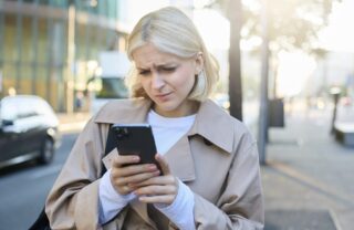 Почему в Казахстане растут тарифы на мобильную связь