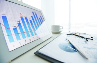 Экспорт падает, импорт растёт: профицит торгового баланса РК сократился на 30%