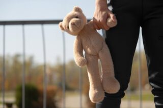 В ЗКО многодетную семью госпитализировали после утечки газа