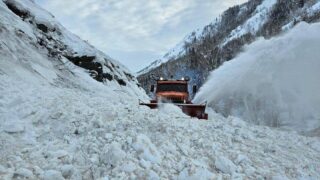 В МЧС предупредили о риске схода лавин в горных районах Казахстана