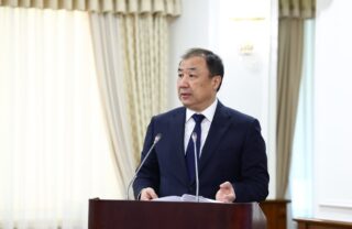 Логистика Казахстана с Ближним Востоком сохраняется несмотря на конфликт — министр транспорта