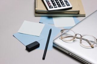 Более 350 тысяч казахстанцев получили выплаты по потере работы в 2025 году