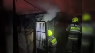 Сотрудники МЧС предотвратили возможный взрыв газовых баллонов при пожаре в Костанайской области