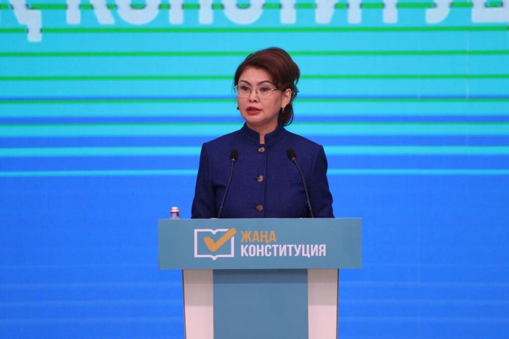 Иллюстрация — Аида Балаева: Конституция гарантируетсвободу слова и свободу научного, технического, художественноготворчества