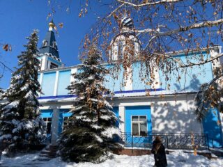 Мини-путешествие для души в Иссык: храм на крови и «Золотой человек»