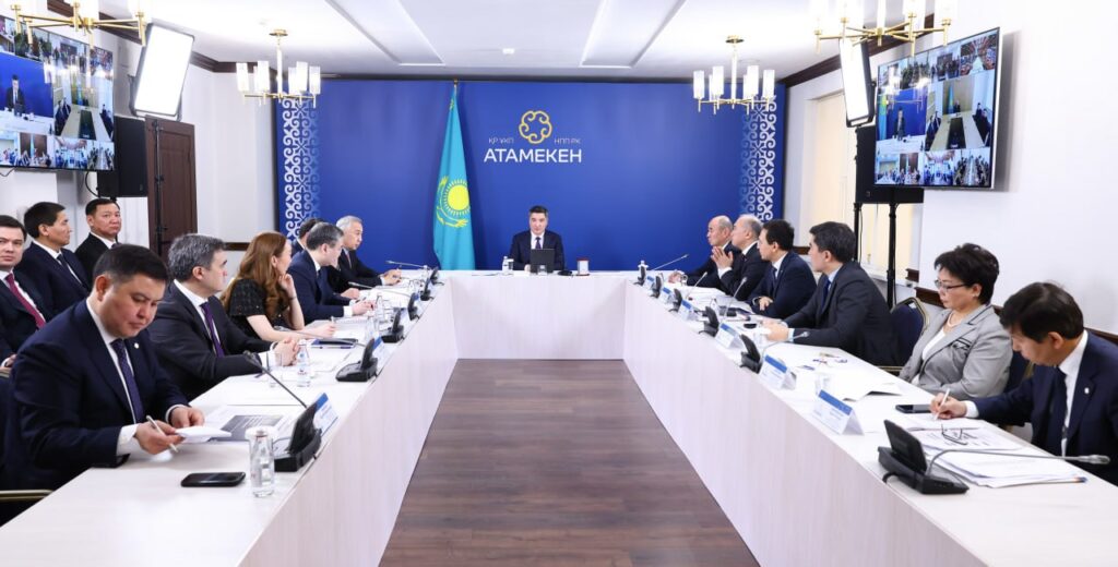 Иллюстрация — Олжас Бектенов: Проект новой Конституции формирует среду доверия и долгосрочного партнерства государства и бизнеса