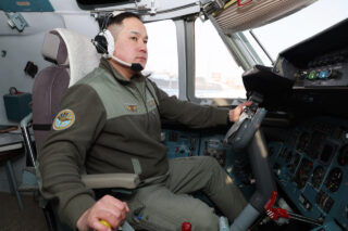 Пилот Национальной гвардии посвятил свыше 900 часов полетам
