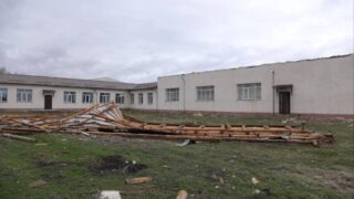 В Жамбылской области объявили локальный режим ЧС после сильного ветра