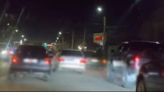 В Таразе задержали кортеж невесты за нарушения ПДД