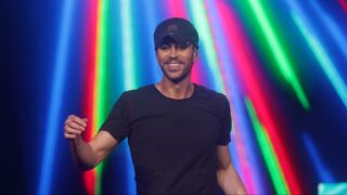 Астана и Алматы готовятся к концертам Энрике Иглесиаса