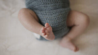 Жуткая находка в Косшы: тело ребенка нашли возле дороги