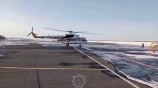 МЧС доставило мать с новорожденными близнецами в Усть-Каменогорск на вертолете