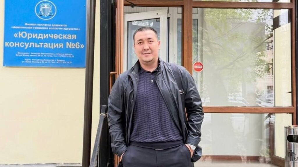 Фото: instagram.com / @adiletkhan