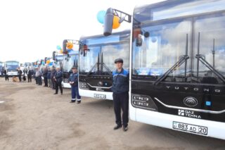 «Казахмыс» обновляет автопарк: для перевозки работников закуплено 90 новых автобусов