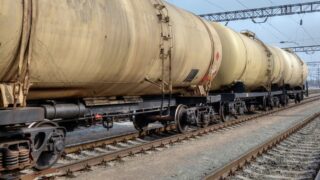 Казахстан продлил запрет на вывоз нефти