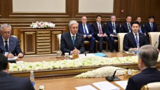 Токаев выразил обеспокоенность загрязнением воздуха в Алматы