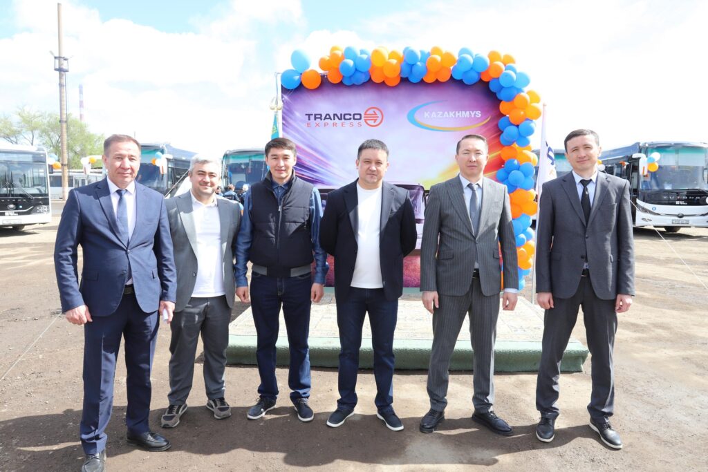 Иллюстрация — «Казахмыс» обновляет автопарк: для перевозки работников закуплено 90 новых автобусов