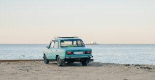 Казахстанцы ездят на «старье» или семей с новым авто стало больше? Анализ