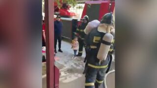 В Актау при пожаре эвакуировали 14 человек