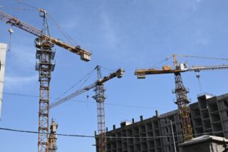 В Алматы усилили контроль за незаконным строительством