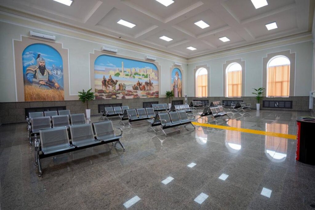 Иллюстрация — В городе Казалы обновили железнодорожный вокзал