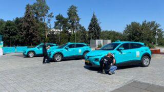 В Алматы с инвестициями $100 млн запущено вьетнамское электро такси GreenSM