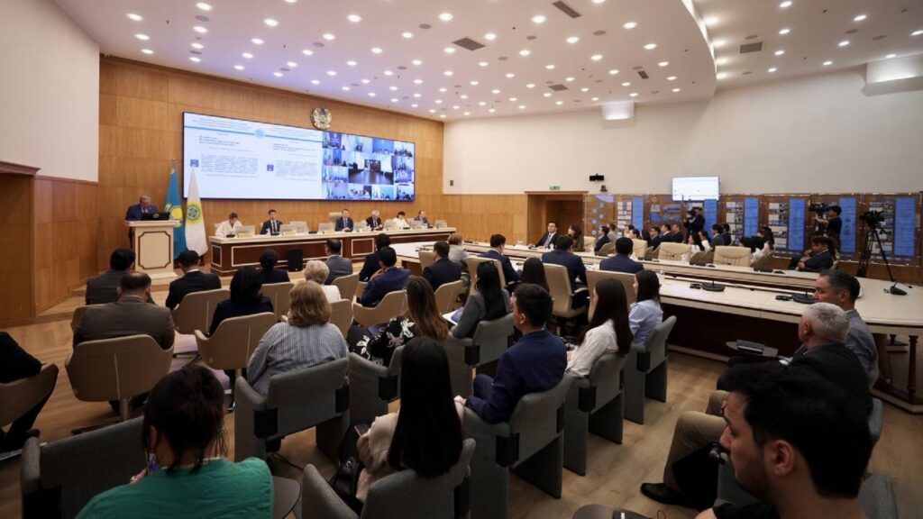 Иллюстрация — ЦИК зарегистрировал партийный список «Әділет» для участия в выборах в Курултае