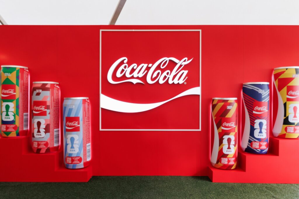 Иллюстрация — Еще больше эмоций с Coca-Cola: как бренд создал атмосферу FIFA World Cup 26™ в Казахстане