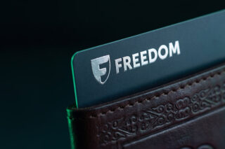Банк Freedom запускает социальные карты для получателей государственных и иных социальных выплат