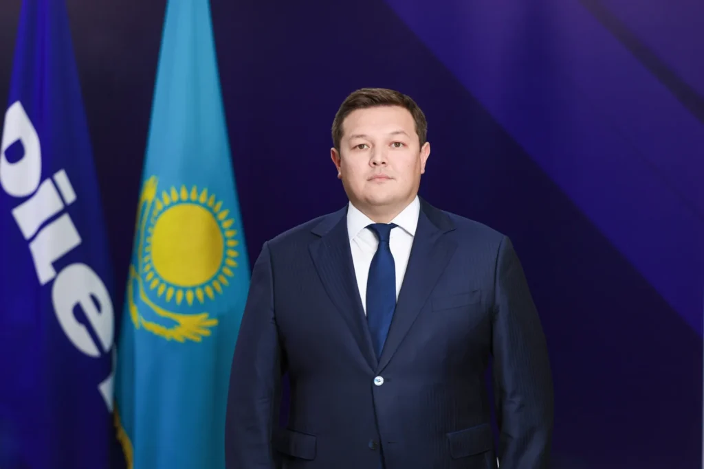 Фото: пресс-служба партии «Әділет» / Асхат Оралов