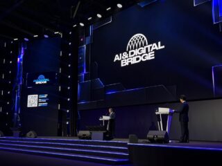 Дата-центры, роботы и дроны: Бектенов рассказал о развитии ИИ в Казахстане