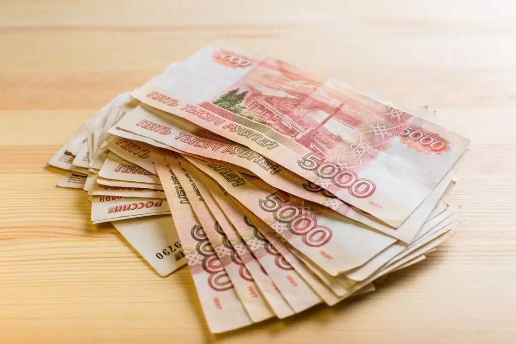Почему рубль сильно влияет на тенге? Bizmedia.kz