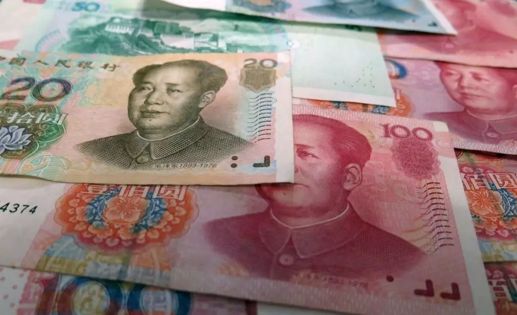 Стоит ли сейчас казахстанцам покупать юани? Анализ