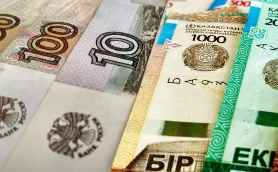 Стоит ли менять тенге на рубли в 2022 году? Bizmedia.kz