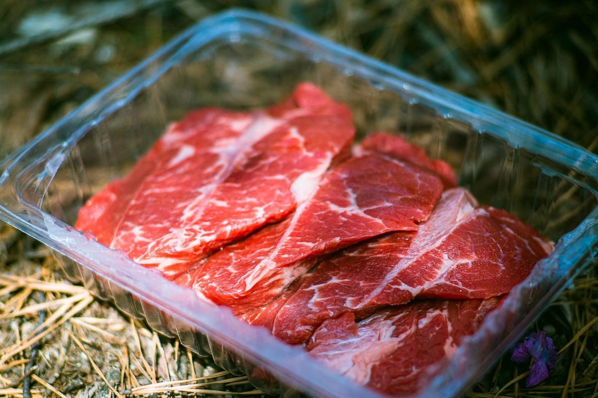 В последнее время в Казахстане наблюдается заметный рост цен на мясо, особенно в Мангистауской области, где скачок цен был зафиксирован на внушительные 23%