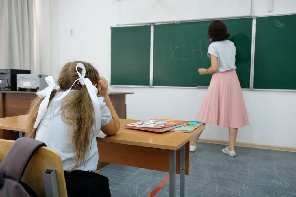 Российские учителя пока не могут трудоустроиться в Казахстане 