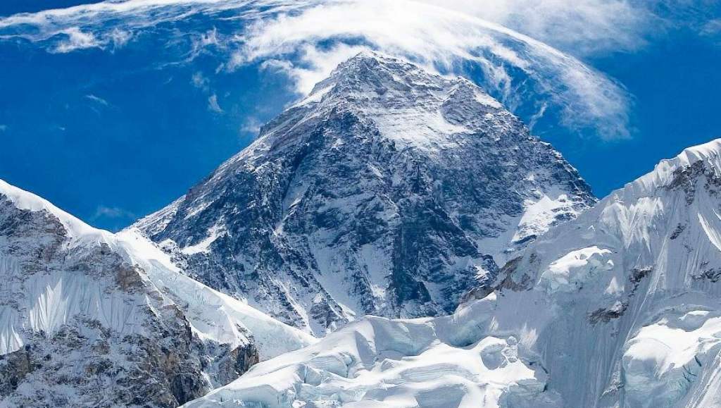 Самая высокая гора в мире. Топ-10 вершин и истории