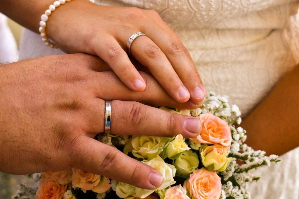 Этим летом в Казахстане поженились более 38 000 пар