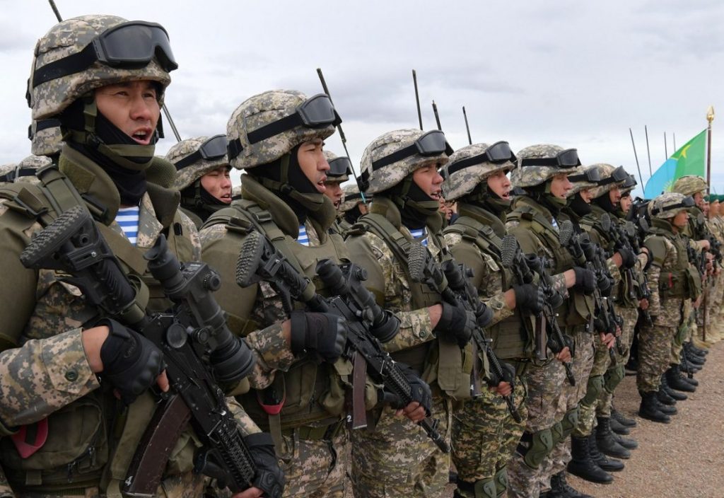 Казахстан не видит ни в одной из стран военного противника - Bizmedia.kz