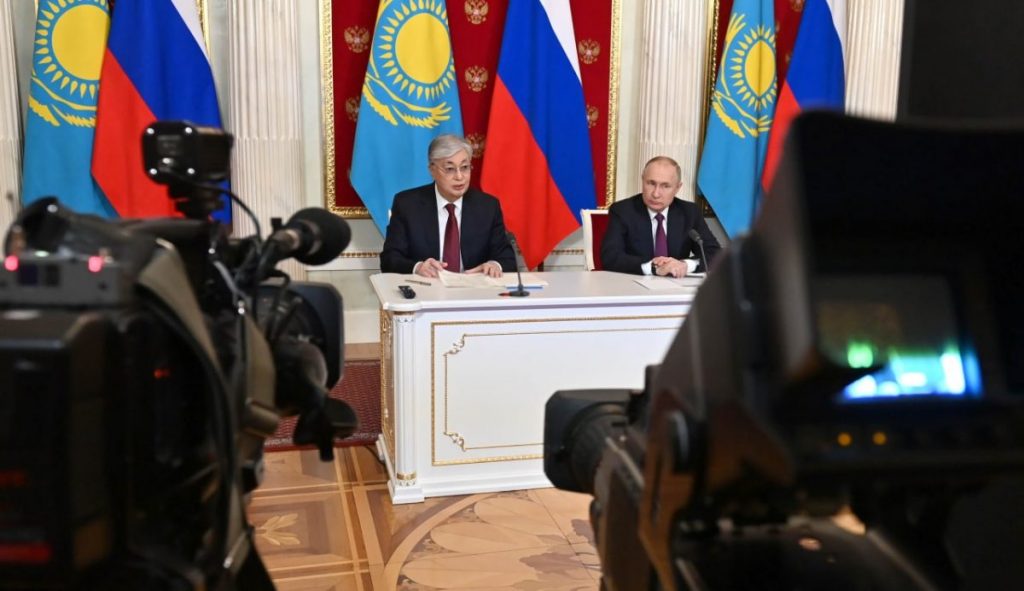 Началась встреча Путина и Токаева на Форуме межрегионального сотрудничества России и Казахстана - Bizmedia.kz