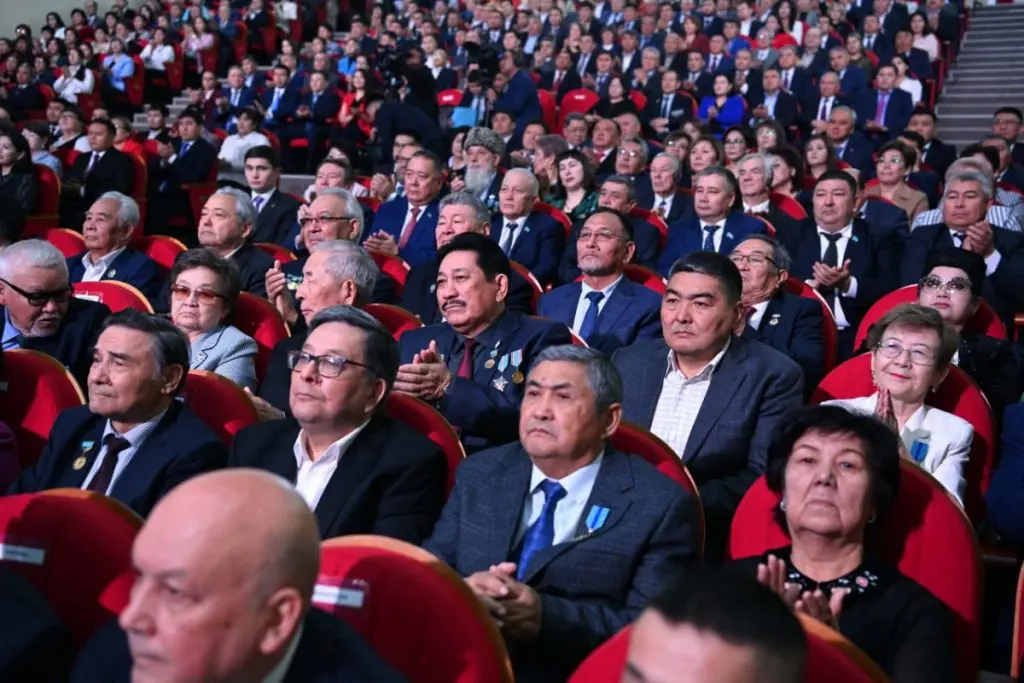 Президент РК Касым-Жомарт Токаев встретился с общественностью в Атырауской области - Bizmedia.kz