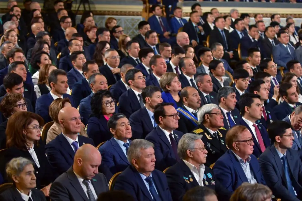 Президент Казахстана Токаев проводит встречу с общественностью Алматы - Bizmedia.kz