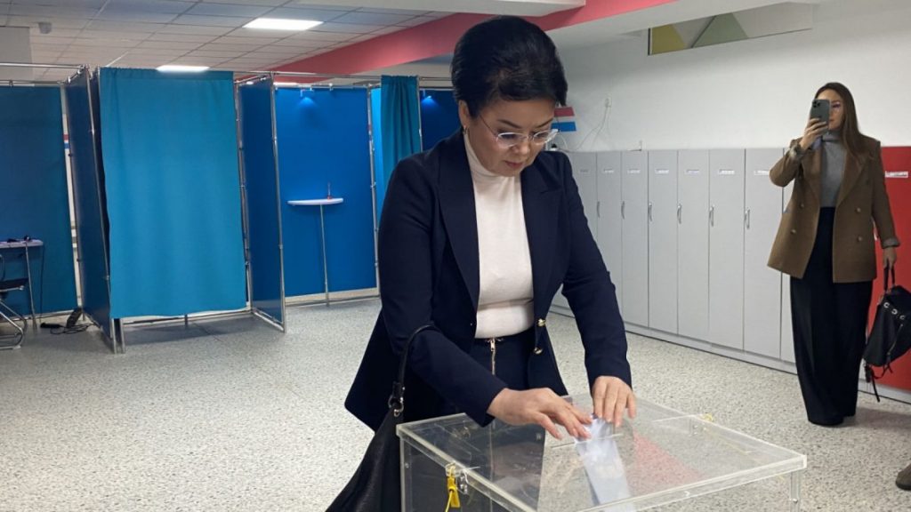 Салтанат Турсынбекова - на выборах