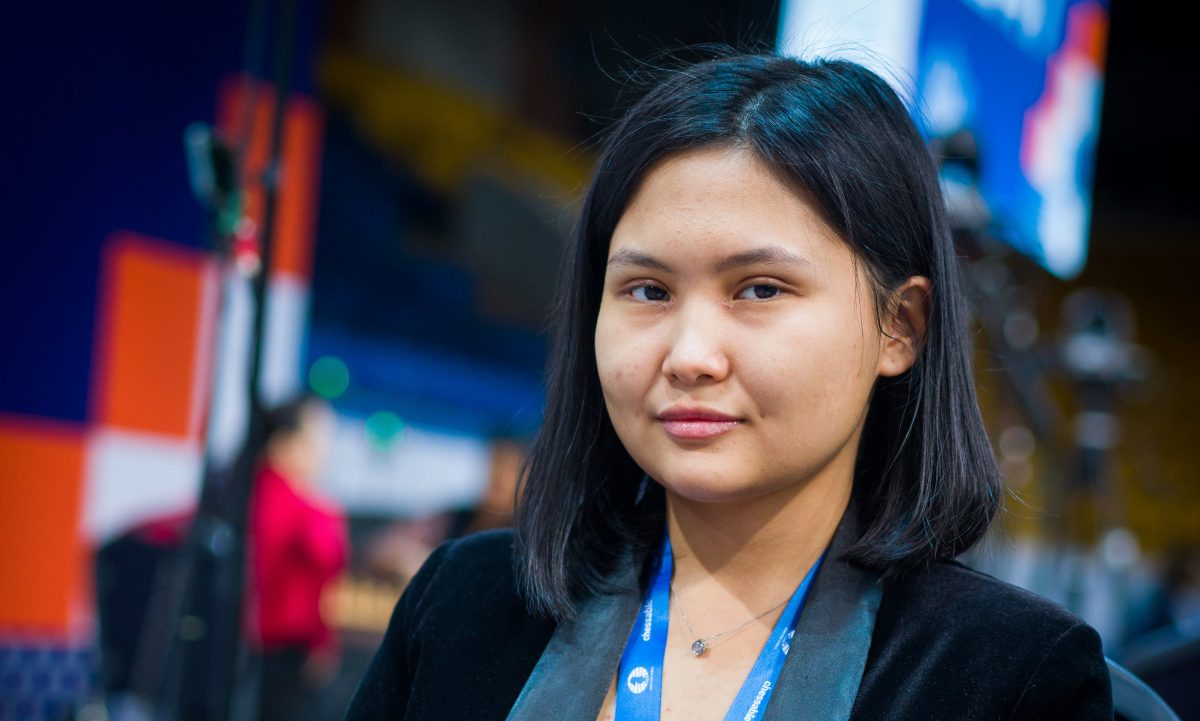 Бибисара Асаубаева из Казахстана выиграла чемпионат мира ФИДЕ по блицу в 2022 году