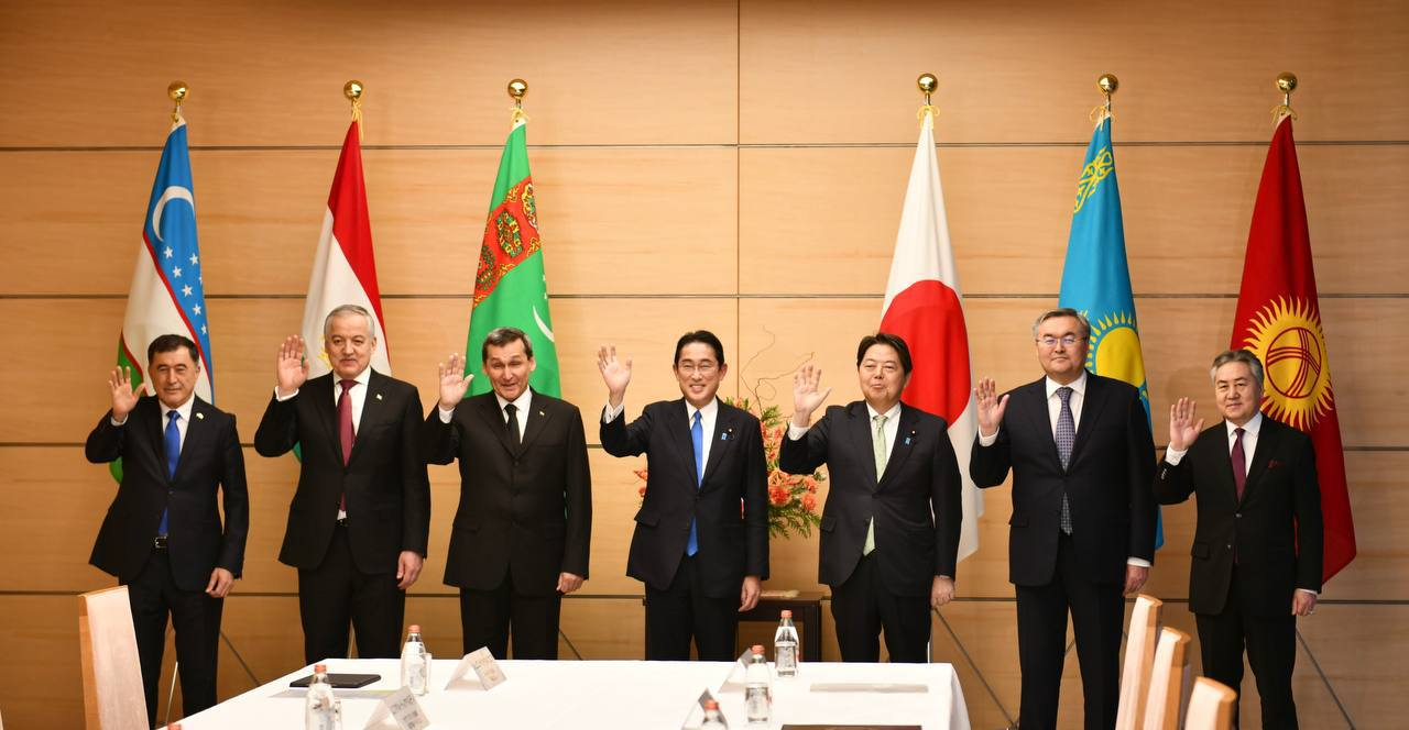 Казахстан и Япония поддерживают продуктивное партнерство, заявил министр иностранных дел Казахстана